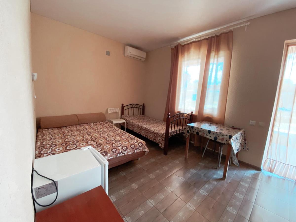 Guest House Harmony Pitsunda Exterior foto