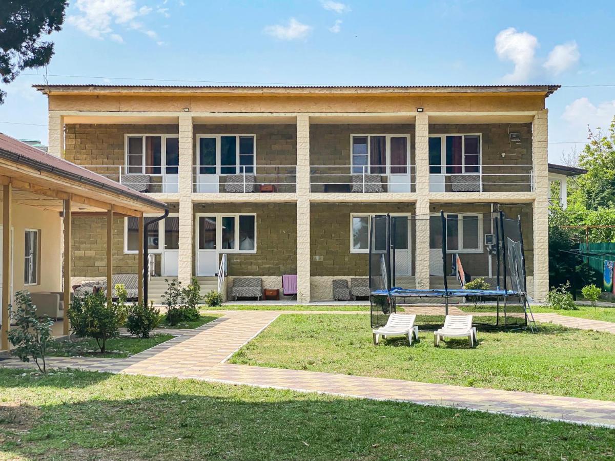 Guest House Harmony Pitsunda Exterior foto