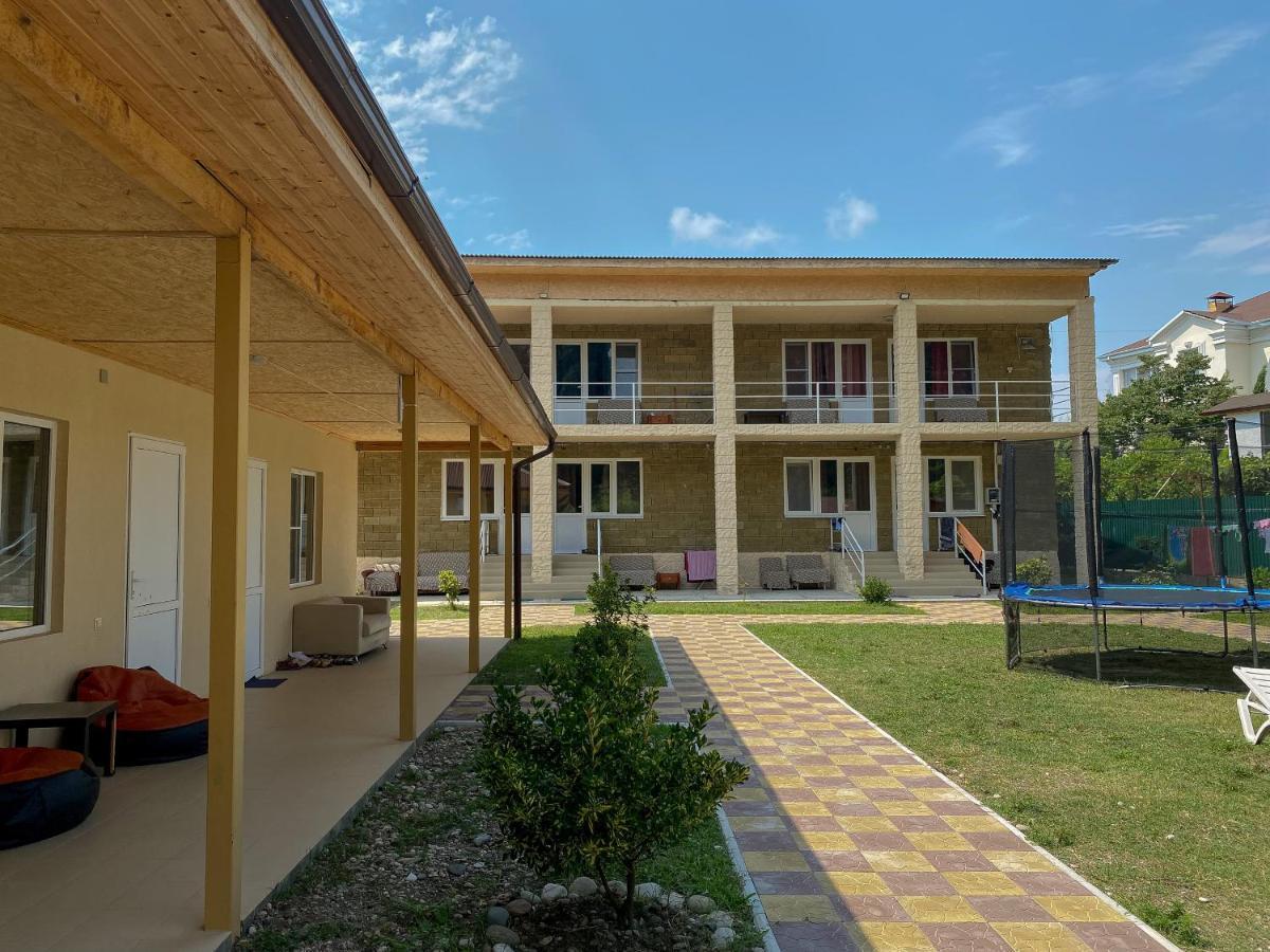 Guest House Harmony Pitsunda Exterior foto