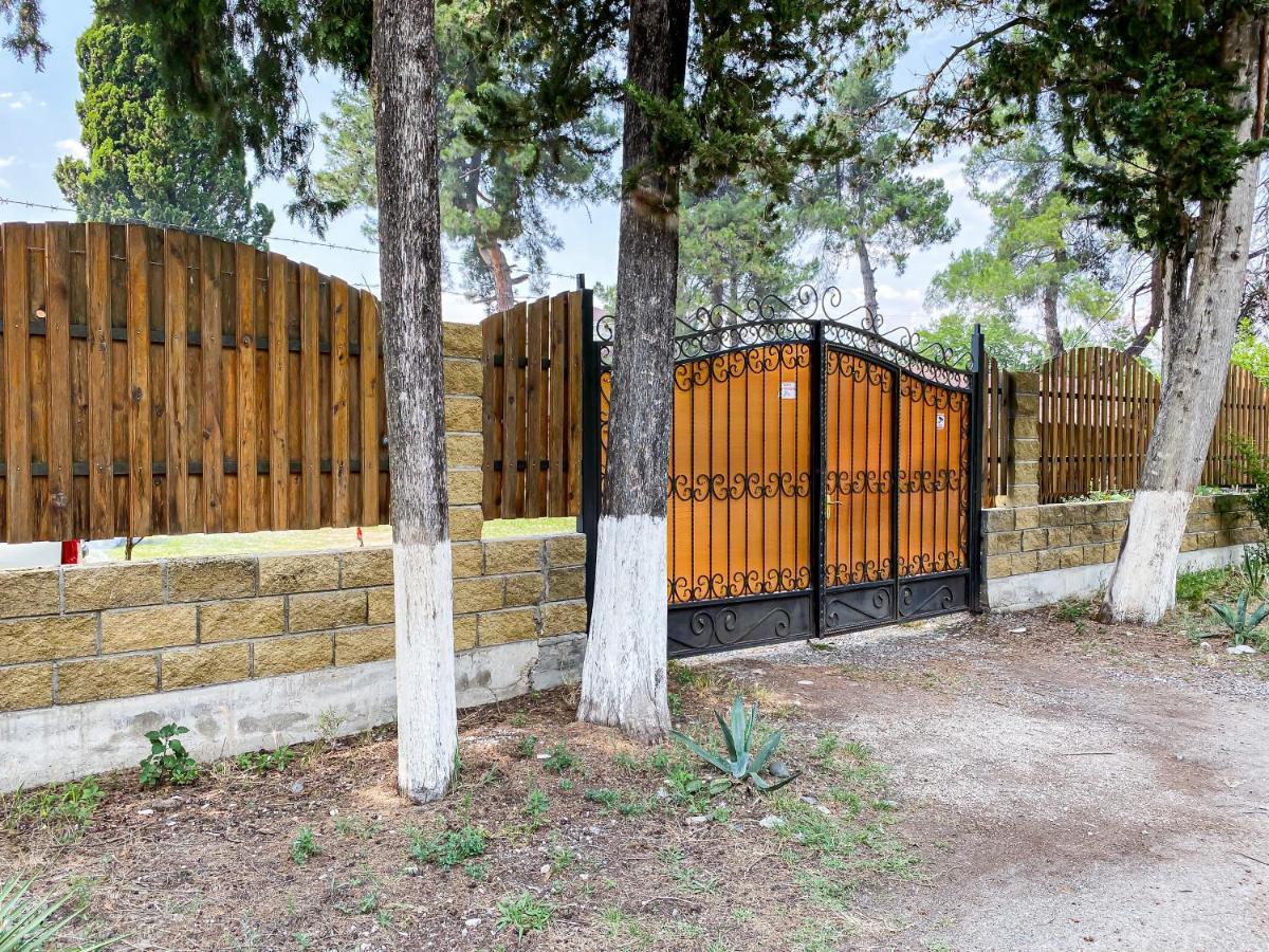 Guest House Harmony Pitsunda Exterior foto