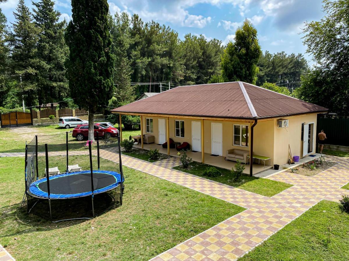 Guest House Harmony Pitsunda Exterior foto