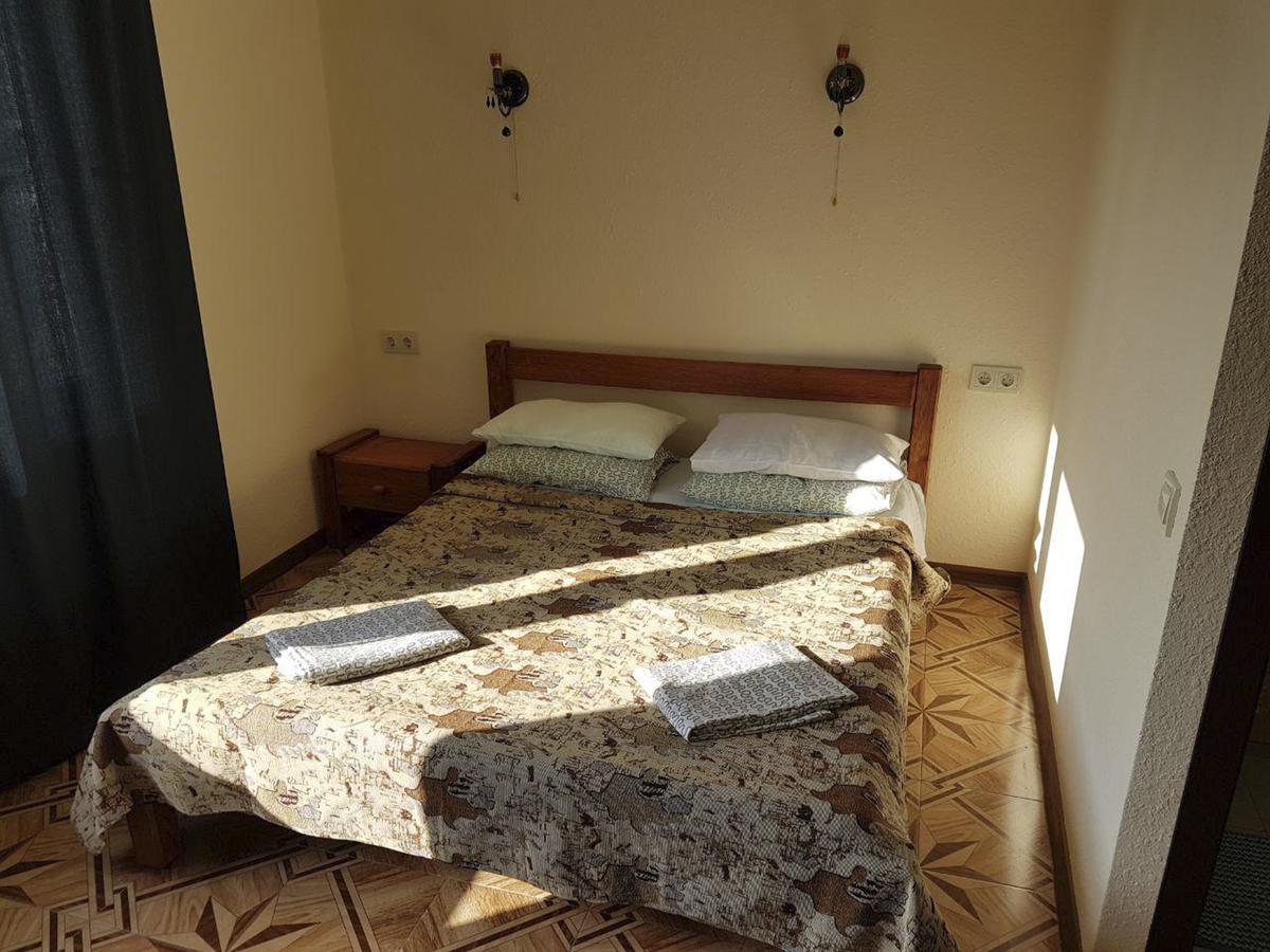 Guest House Harmony Pitsunda Exterior foto